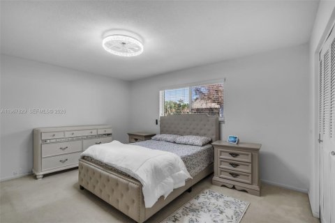 Casa en venta en Plantation, Florida, 4 dormitorios, 207.26 m2 № 2031921 - foto 25