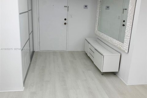 Copropriété à vendre à Sunny Isles Beach, Floride: 2 chambres, 172.43 m2 № 1993428 - photo 26