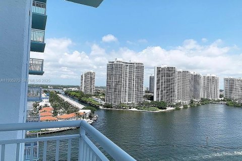 Copropriété à vendre à Sunny Isles Beach, Floride: 2 chambres, 172.43 m2 № 1993428 - photo 30