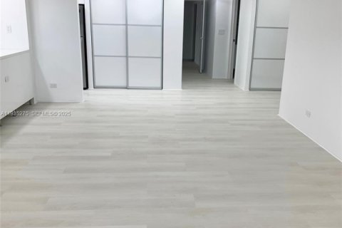 Copropriété à vendre à Sunny Isles Beach, Floride: 2 chambres, 172.43 m2 № 1993428 - photo 13