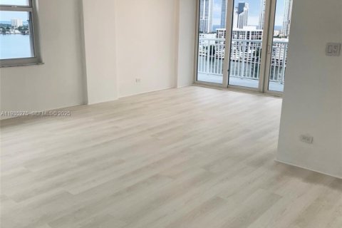 Copropriété à vendre à Sunny Isles Beach, Floride: 2 chambres, 172.43 m2 № 1993428 - photo 16