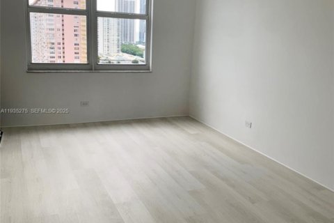 Copropriété à vendre à Sunny Isles Beach, Floride: 2 chambres, 172.43 m2 № 1993428 - photo 17