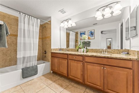 Townhouse in STOREY LAKE in Kissimmee, Florida 5 bedrooms, 197.7 sq.m. № 1797285 - photo 22
