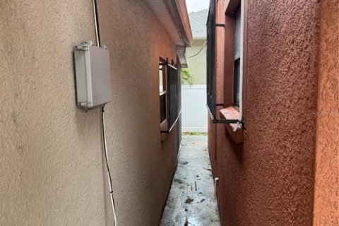 Casa en alquiler en Tampa, Florida, 2 dormitorios, 102.19 m2 № 2118263 - foto 26
