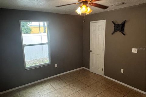 Casa en alquiler en Tampa, Florida, 2 dormitorios, 102.19 m2 № 2118263 - foto 12