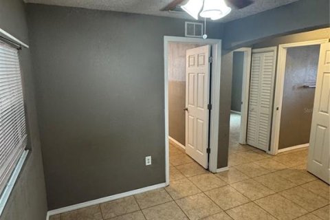 Casa en alquiler en Tampa, Florida, 2 dormitorios, 102.19 m2 № 2118263 - foto 8