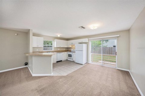 Villa ou maison à louer à New Port Richey, Floride: 3 chambres, 111.48 m2 № 1901609 - photo 5