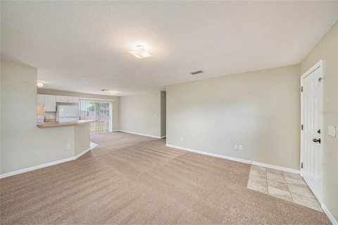Villa ou maison à louer à New Port Richey, Floride: 3 chambres, 111.48 m2 № 1901609 - photo 4