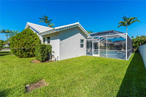 Villa ou maison à vendre à Pembroke Pines, Floride: 4 chambres, 252.32 m2 № 1964501 - photo 26