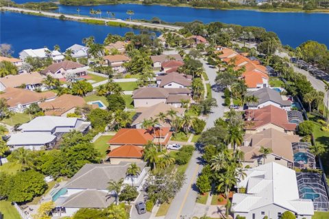 Villa ou maison à vendre à Pembroke Pines, Floride: 4 chambres, 252.32 m2 № 1964501 - photo 30