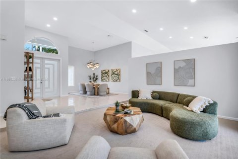 Villa ou maison à vendre à Pembroke Pines, Floride: 4 chambres, 252.32 m2 № 1964501 - photo 5