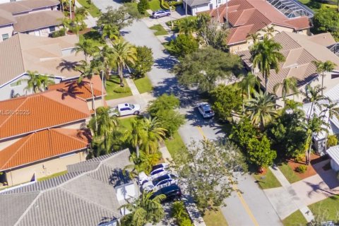 Villa ou maison à vendre à Pembroke Pines, Floride: 4 chambres, 252.32 m2 № 1964501 - photo 29