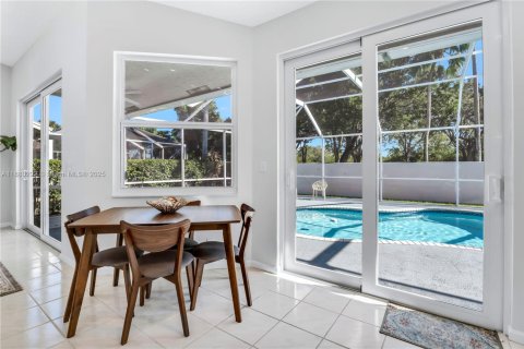 Villa ou maison à vendre à Pembroke Pines, Floride: 4 chambres, 252.32 m2 № 1964501 - photo 10