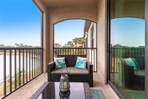 Condo in Bradenton, Florida, 2 bedrooms in LAKEWOOD NATIONAL  № 1774655 - photo 4