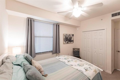 Condo in Bradenton, Florida, 2 bedrooms in LAKEWOOD NATIONAL  № 1774655 - photo 23