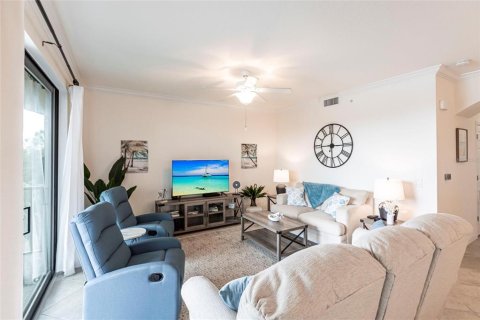 Condo in Bradenton, Florida, 2 bedrooms in LAKEWOOD NATIONAL  № 1774655 - photo 9