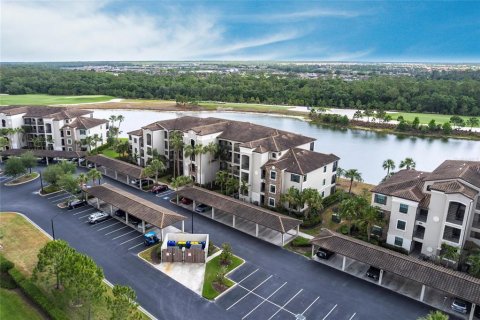 Condo in Bradenton, Florida, 2 bedrooms in LAKEWOOD NATIONAL  № 1774655 - photo 28