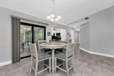 Villa ou maison à vendre à Punta Gorda, Floride: 3 chambres, 182.92 m2 № 2437256 - photo 14