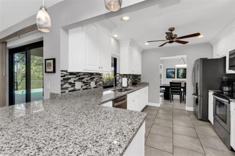 Villa ou maison à vendre à Punta Gorda, Floride: 3 chambres, 182.92 m2 № 2437256 - photo 13
