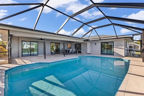 Villa ou maison à vendre à Punta Gorda, Floride: 3 chambres, 182.92 m2 № 2437256 - photo 10