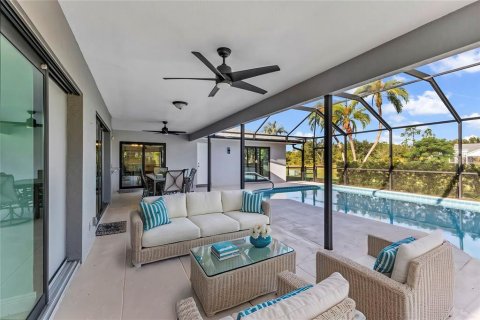 Villa ou maison à vendre à Punta Gorda, Floride: 3 chambres, 182.92 m2 № 2437256 - photo 8