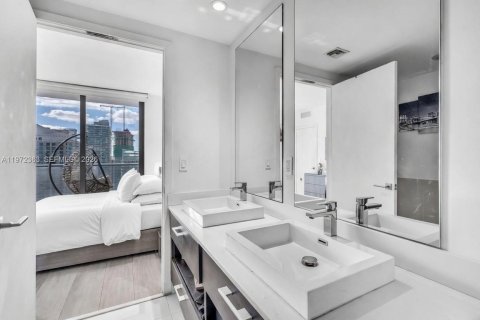 Copropriété à vendre à Miami, Floride: 2 chambres, 95.32 m2 № 2033857 - photo 15