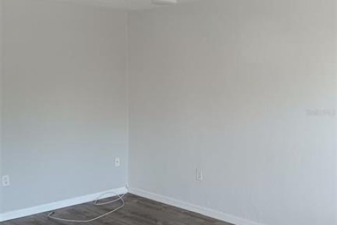 Condominio en alquiler en Seminole, Florida, 2 dormitorios, 81.2 m2 № 2225751 - foto 11