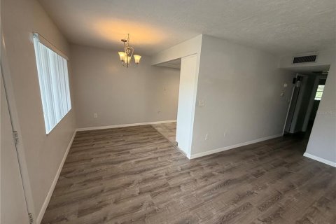 Condominio en alquiler en Seminole, Florida, 2 dormitorios, 81.2 m2 № 2225751 - foto 18