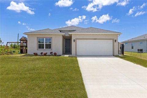 Casa en venta en Port Charlotte, Florida, 4 dormitorios, 184.88 m2 № 1644674 - foto 1
