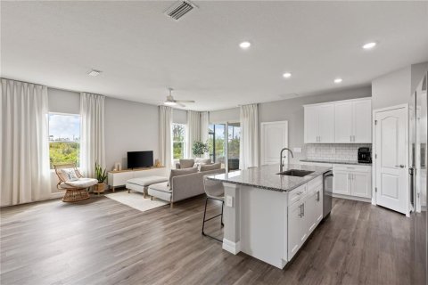 Casa en venta en Port Charlotte, Florida, 4 dormitorios, 184.88 m2 № 1644674 - foto 8