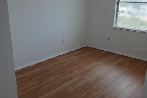 Condo in Clearwater, Florida, 2 bedrooms  № 1915440 - photo 9