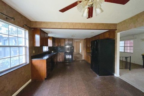 Villa ou maison à vendre à Umatilla, Floride: 4 chambres, 195.93 m2 № 2280421 - photo 2