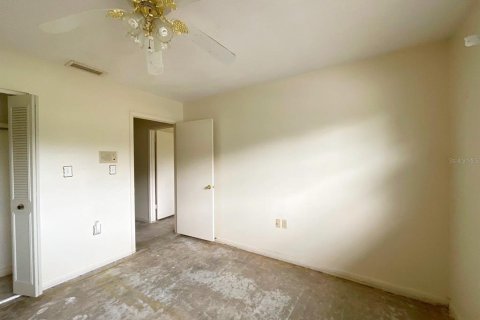 Villa ou maison à vendre à Umatilla, Floride: 4 chambres, 195.93 m2 № 2280421 - photo 18