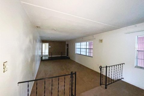 Villa ou maison à vendre à Umatilla, Floride: 4 chambres, 195.93 m2 № 2280421 - photo 6