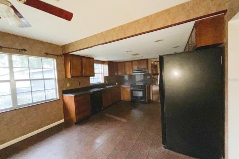Villa ou maison à vendre à Umatilla, Floride: 4 chambres, 195.93 m2 № 2280421 - photo 4