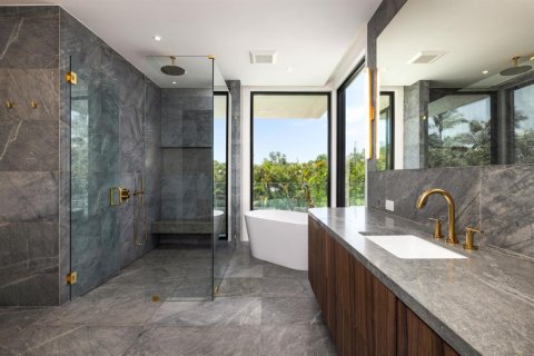 Townhouse in Delray Beach, Florida 4 bedrooms, 348.1 sq.m. № 2261275 - photo 24