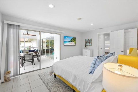 Casa en venta en Cape Coral, Florida, 3 dormitorios, 120.49 m2 № 2385888 - foto 9