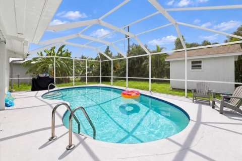Casa en venta en Cape Coral, Florida, 3 dormitorios, 120.49 m2 № 2385888 - foto 28