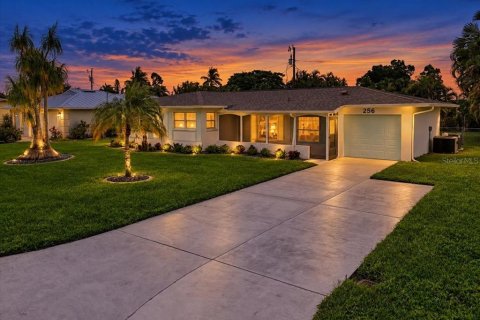 Casa en Cape Coral, Florida 3 dormitorios, 120.49 m2 № 2385888