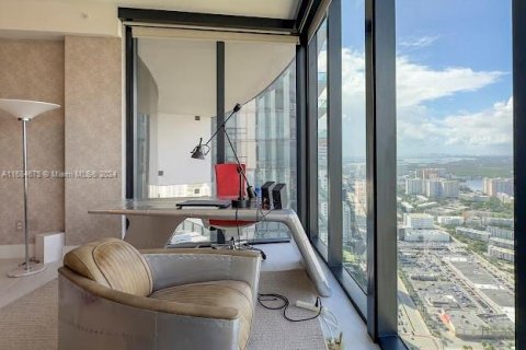 Condo in Sunny Isles Beach, Florida, 3 bedrooms  № 2037221 - photo 9