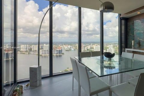 Condo in Sunny Isles Beach, Florida, 3 bedrooms  № 2037221 - photo 29