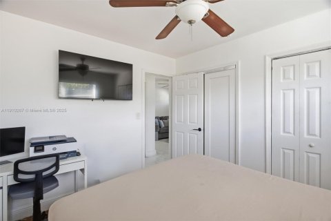 Villa ou maison à vendre à Miami Gardens, Floride: 4 chambres, 142.6 m2 № 1966451 - photo 14
