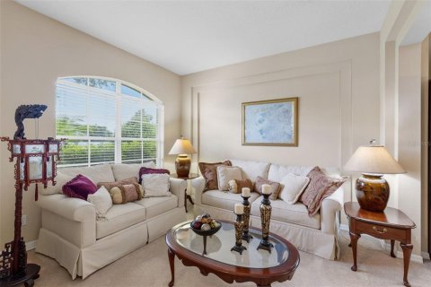 Villa ou maison à vendre à Apopka, Floride: 4 chambres, 211.82 m2 № 2149338 - photo 6