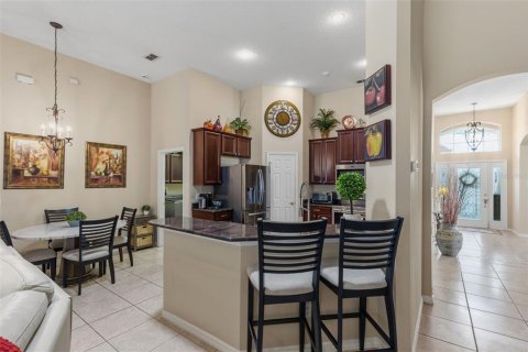 Villa ou maison à vendre à Apopka, Floride: 4 chambres, 211.82 m2 № 2149338 - photo 9