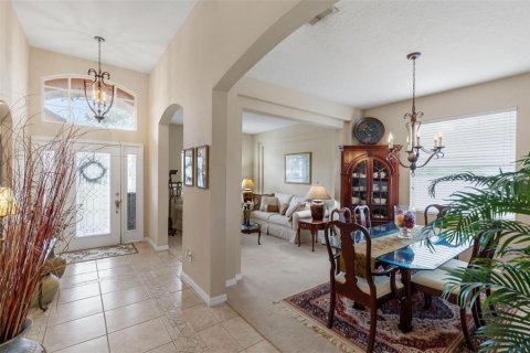 Villa ou maison à vendre à Apopka, Floride: 4 chambres, 211.82 m2 № 2149338 - photo 5