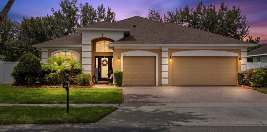 Villa ou maison à Apopka, Floride 4 chambres, 211.82 m2 № 2149338