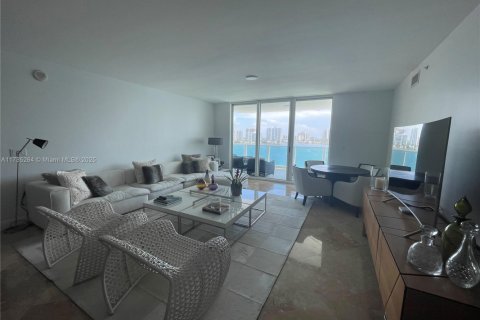 Copropriété à vendre à Aventura, Floride: 2 chambres, 185.9 m2 № 1958458 - photo 1