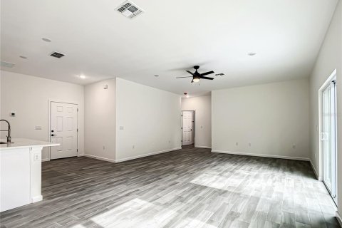 House in Ocala, Florida 3 bedrooms, 152.55 sq.m. № 2212252 - photo 13