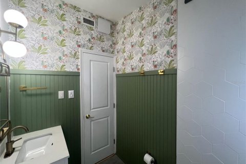 House in Saint Petersburg, Florida 3 bedrooms, 99.96 sq.m. № 1855490 - photo 22