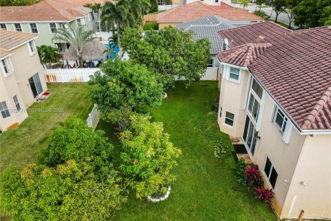 Купить виллу или дом в Пемброк-Пайнс, Флорида 5 спален, 338.72м2, № 1982572 - фото 19